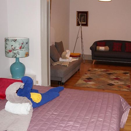 White And Grey Lisbon Apartment Bagian luar foto