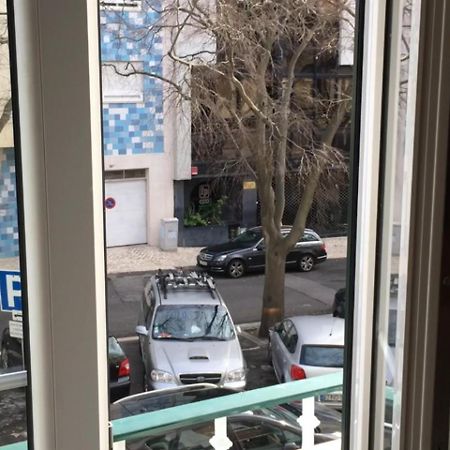 White And Grey Lisbon Apartment Bagian luar foto