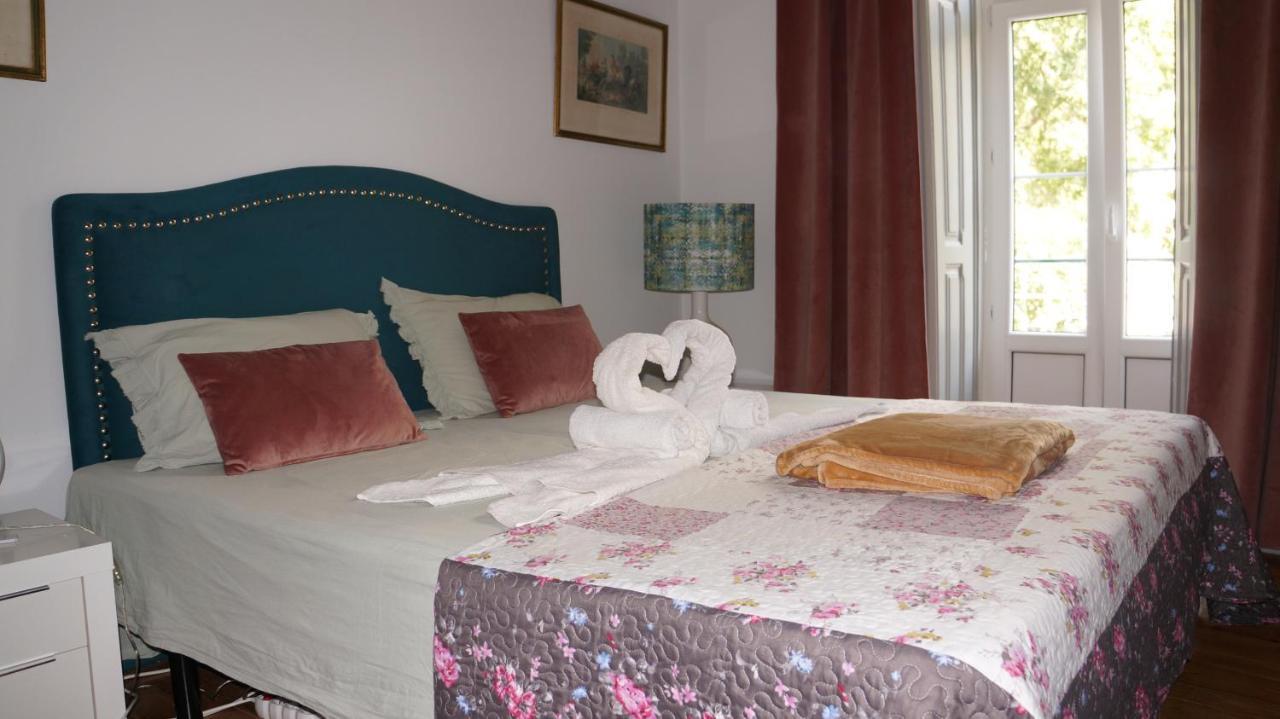 White And Grey Lisbon Apartment Bagian luar foto