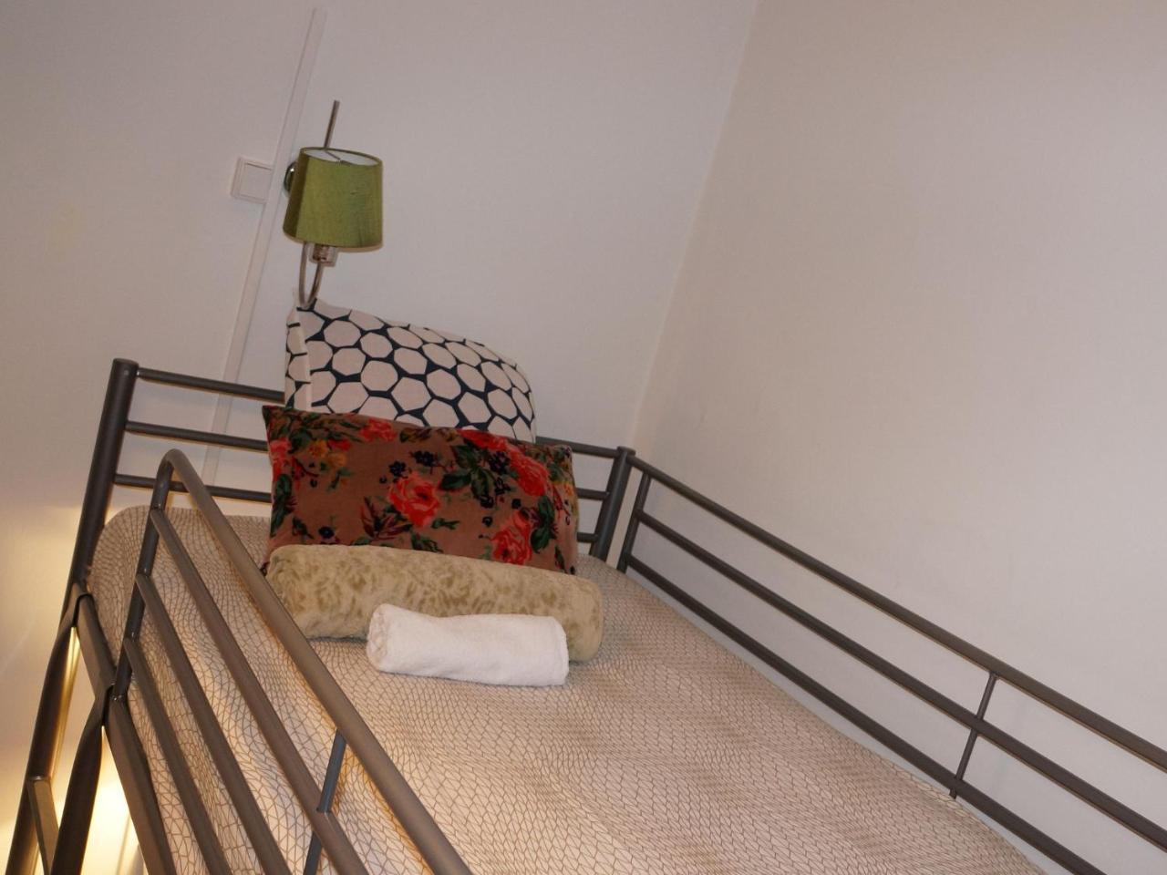 White And Grey Lisbon Apartment Bagian luar foto