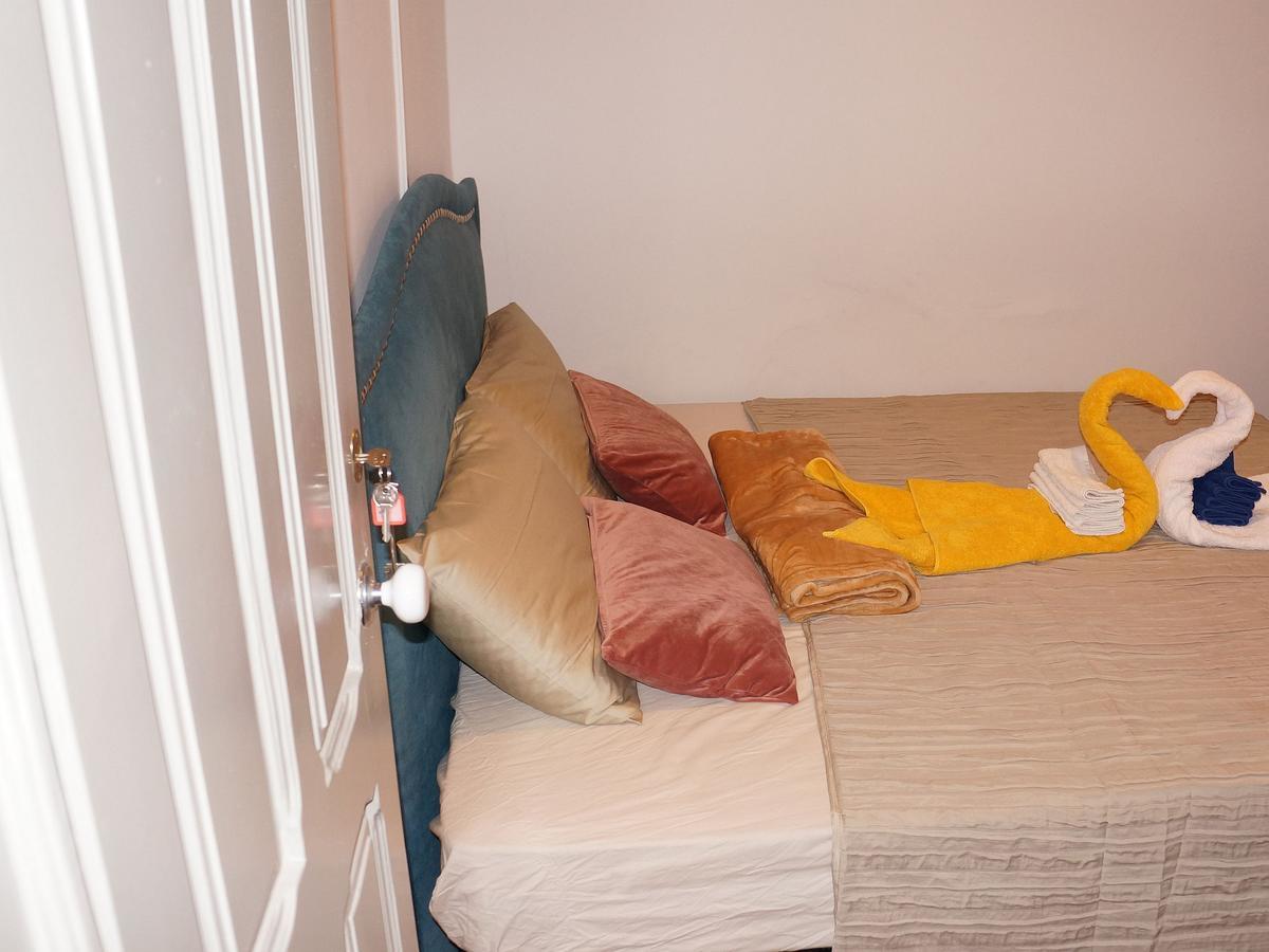 White And Grey Lisbon Apartment Bagian luar foto