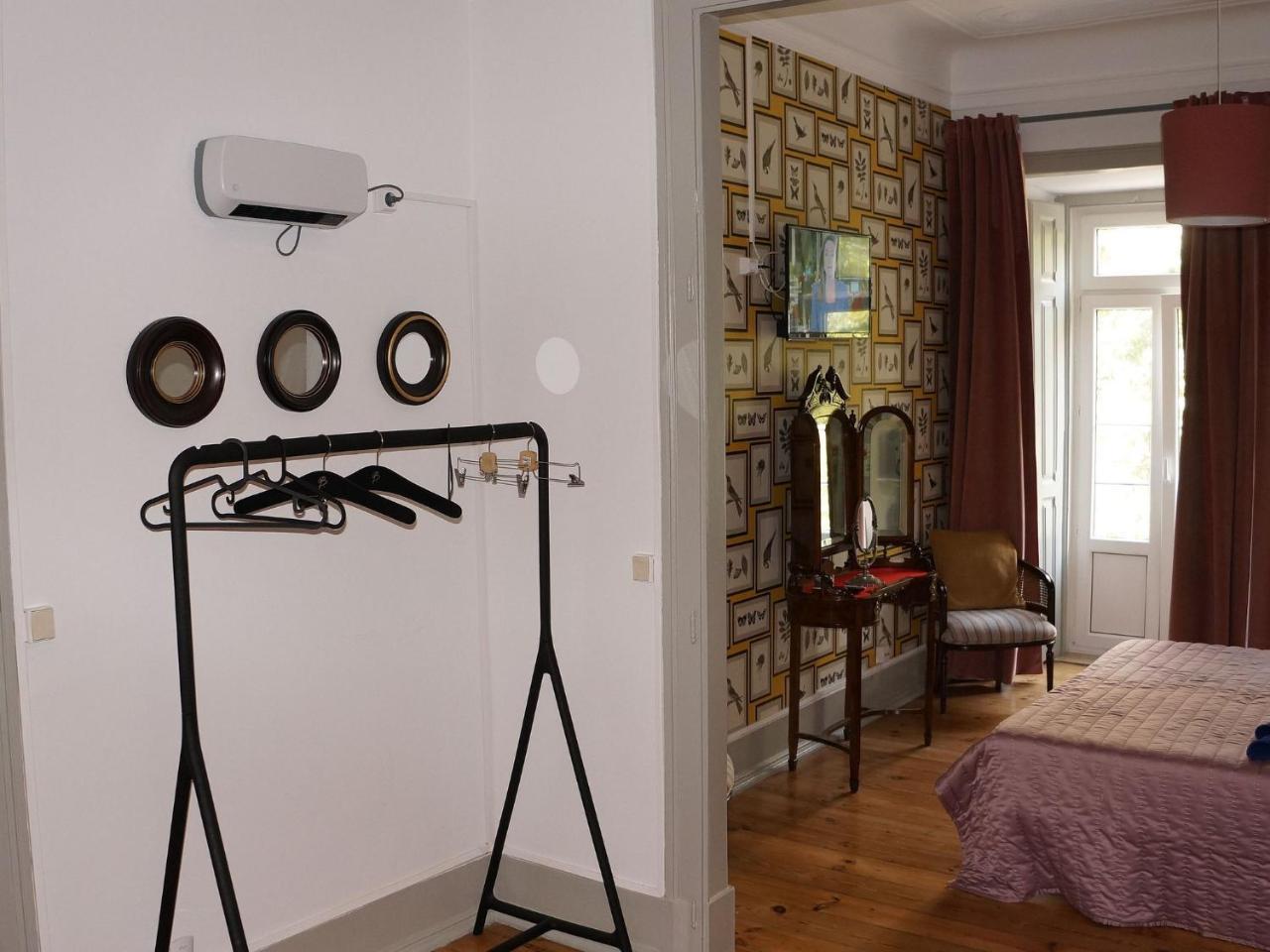 White And Grey Lisbon Apartment Bagian luar foto